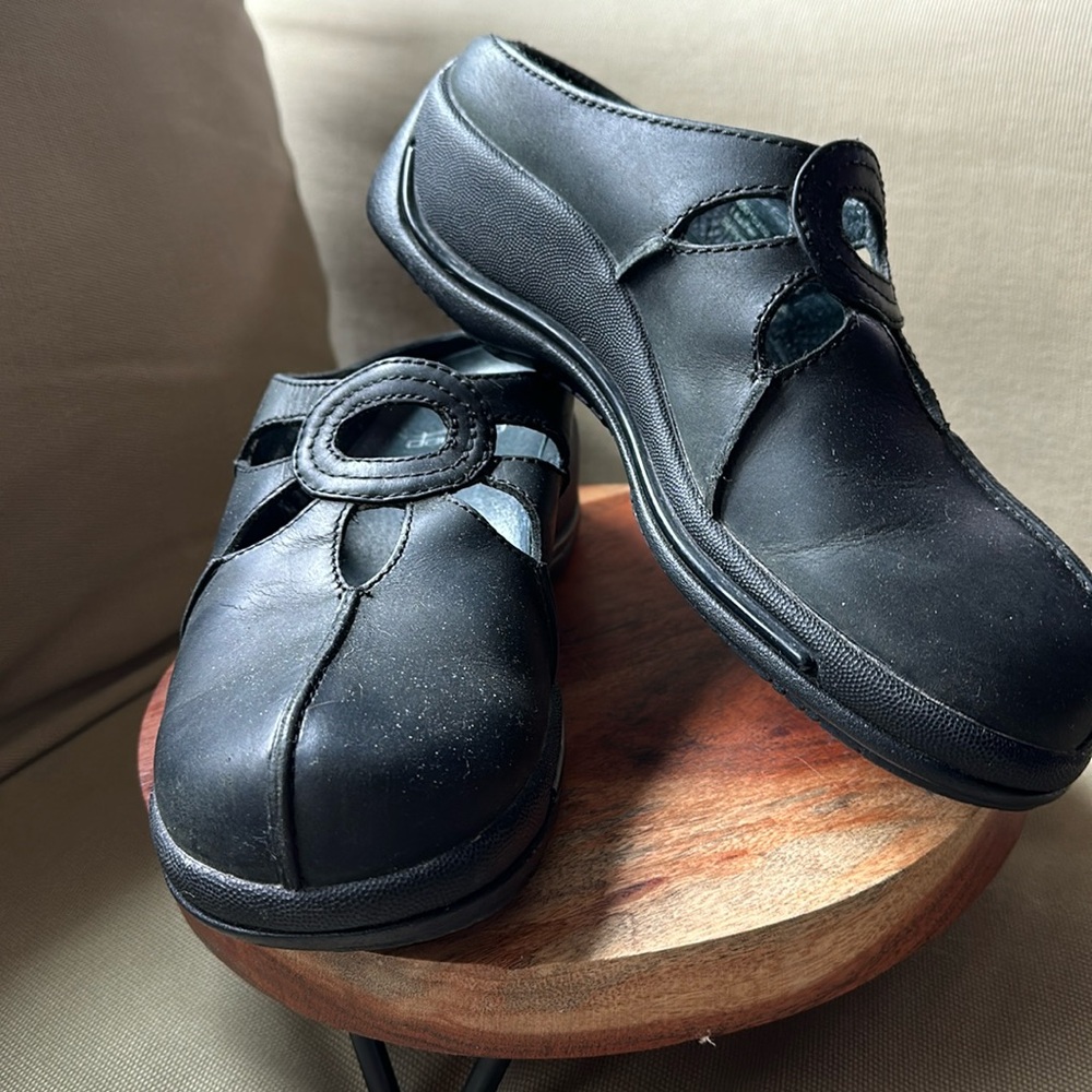 EUC Dansko Leather Clogs